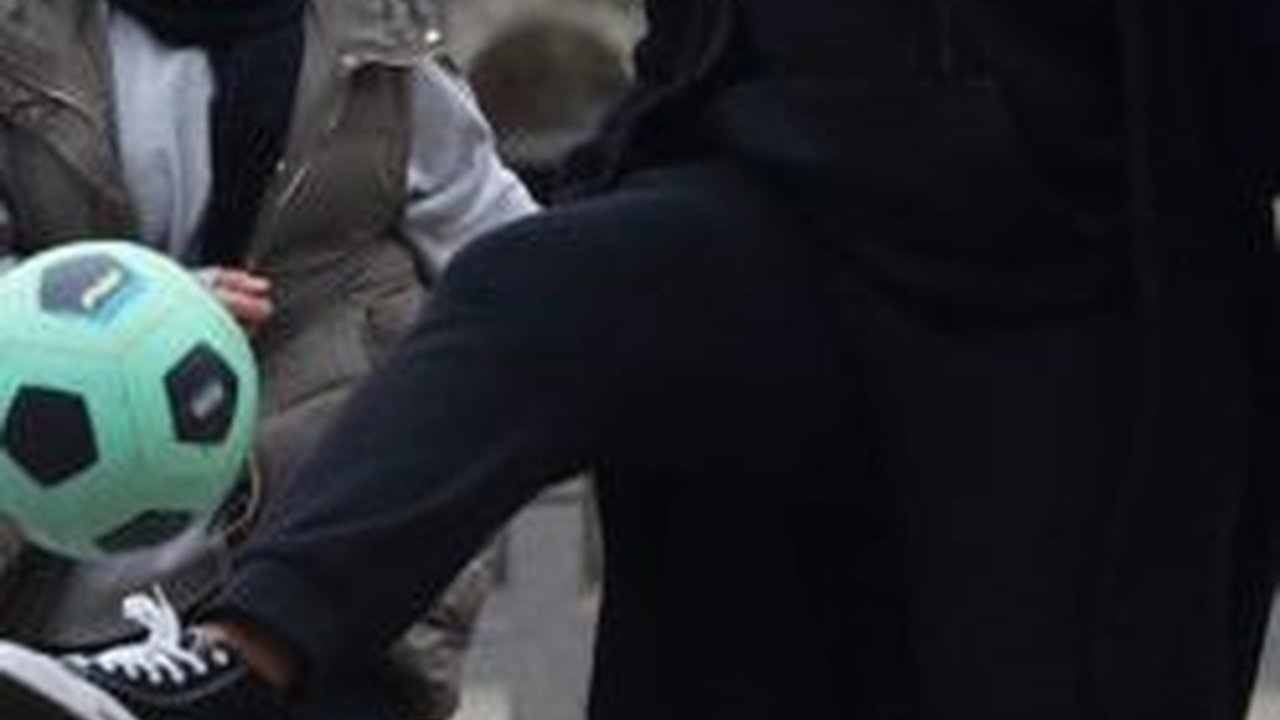 Prancis akan Larang Pakaian Abaya di Sekolah, Begini Alasannya