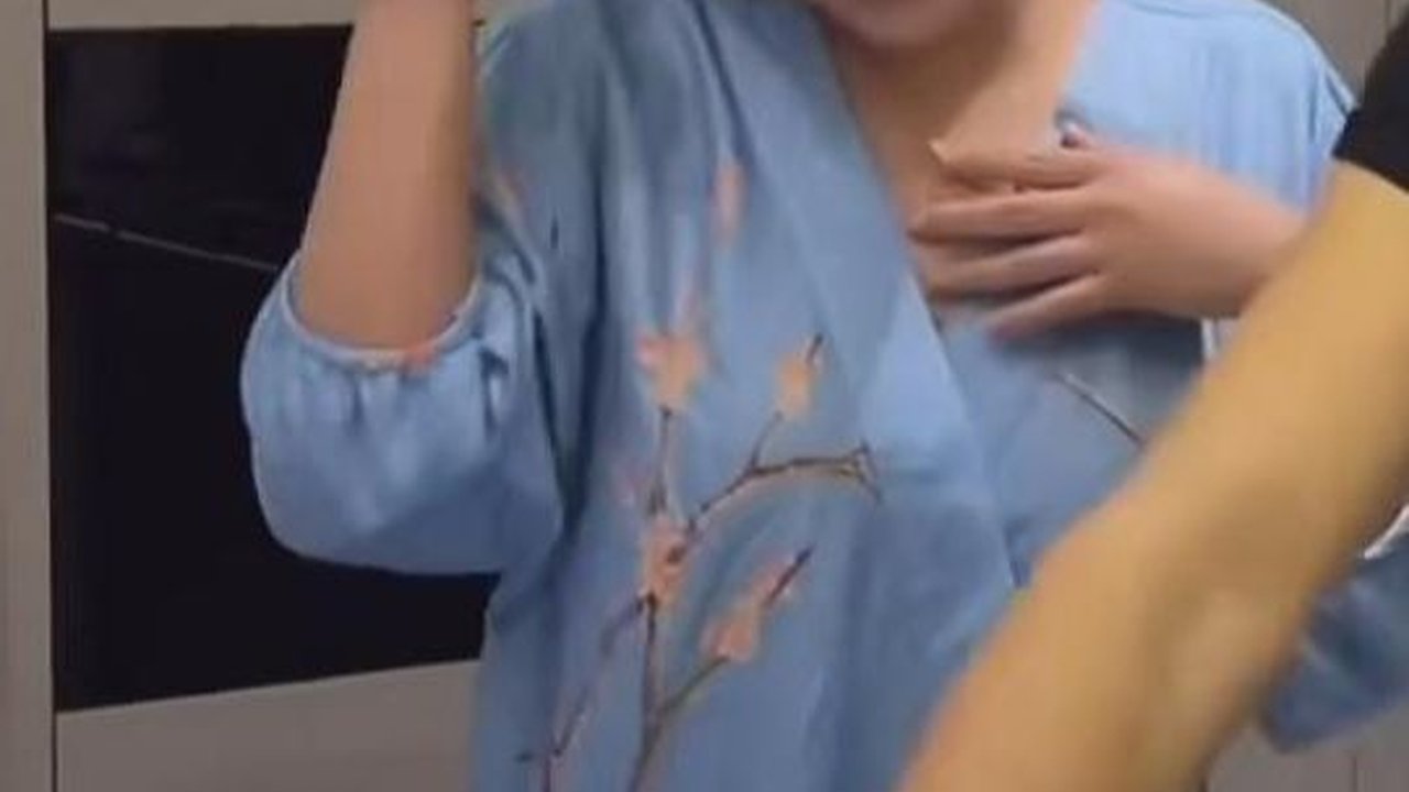 Gaya Santai Nagita Slavina Tampil Berdaster, Netizen 'Masya Allah Cantiknya Tumpah-tumpah'