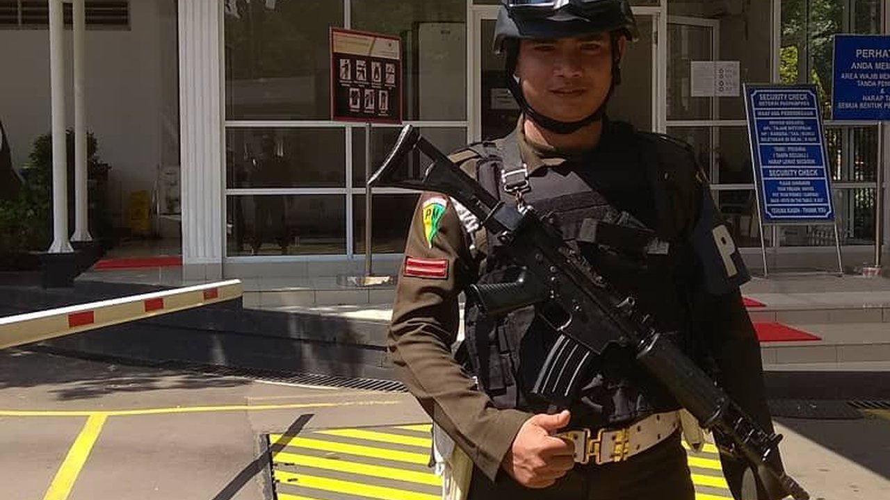 VIDEO: Paspampres Praka RM, Penganiaya Pemuda Aceh Doyan Pamer Senjata