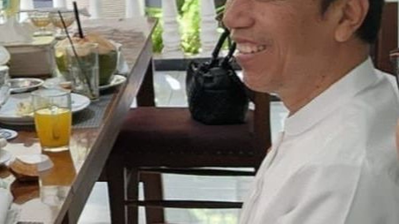 Potret Jokowi Makan Siang Bersama Prabowo dan Ganjar, Bahas Politik?