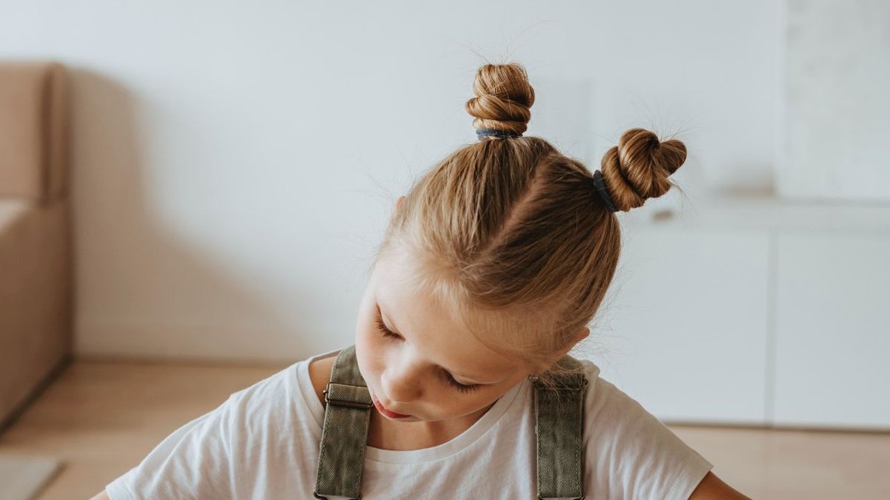 Cara Menata Rambut Sendiri untuk Sekolah, Keren dan Anti Ribet