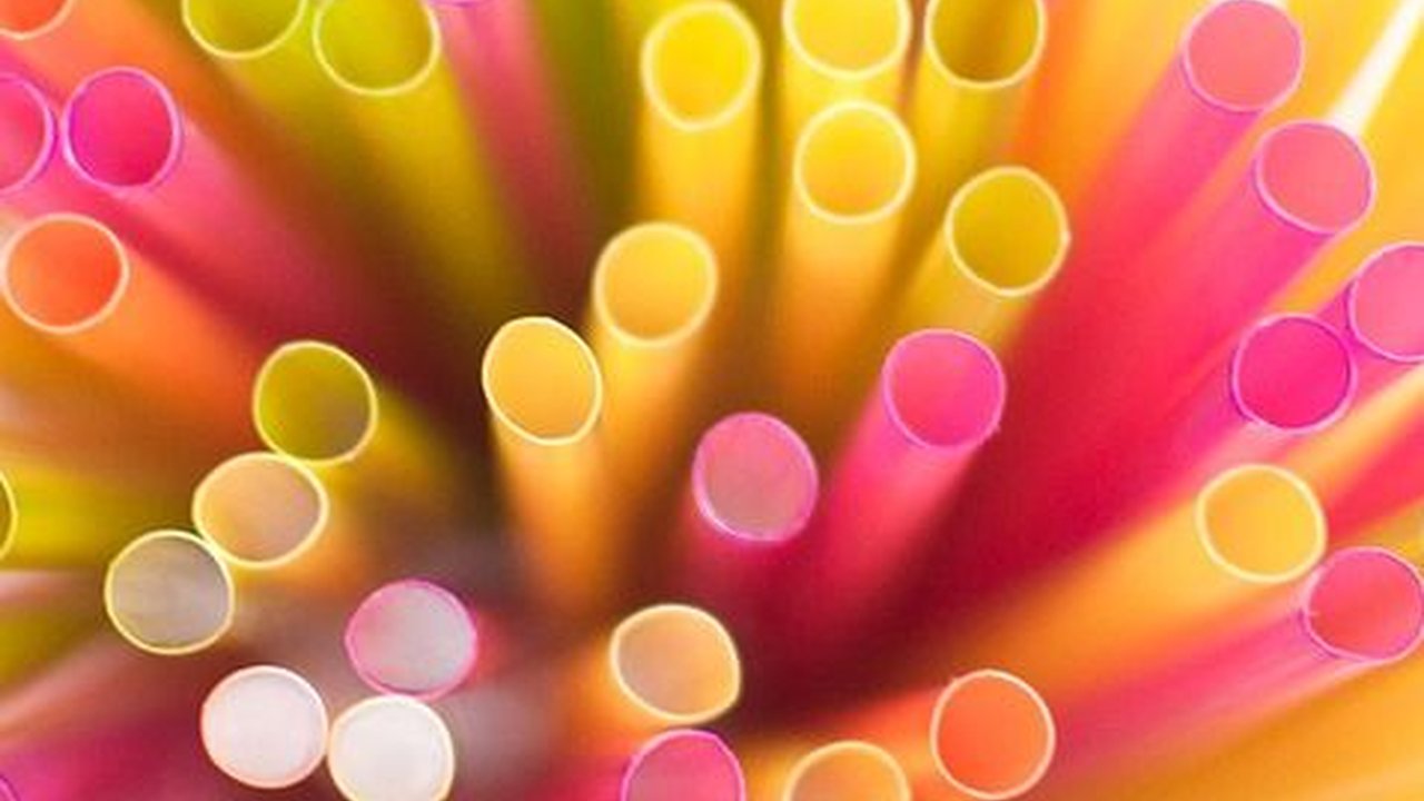 7 Kerajinan Tangan dari Sedotan dan Cara Membuatnya, Ide Kreatif Mengisi Waktu Luang