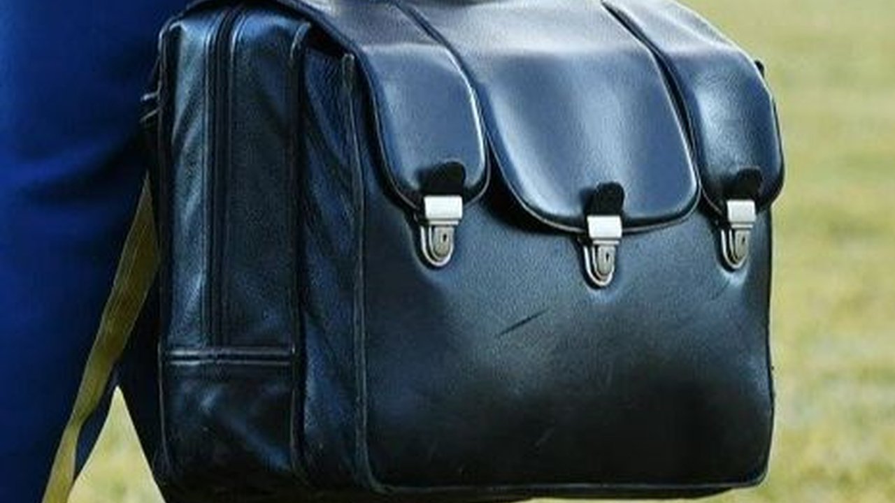 Setiap Presiden AS Punya Tas Koper Nuklir yang Sangat Misterius, Ternyata Begini Isinya