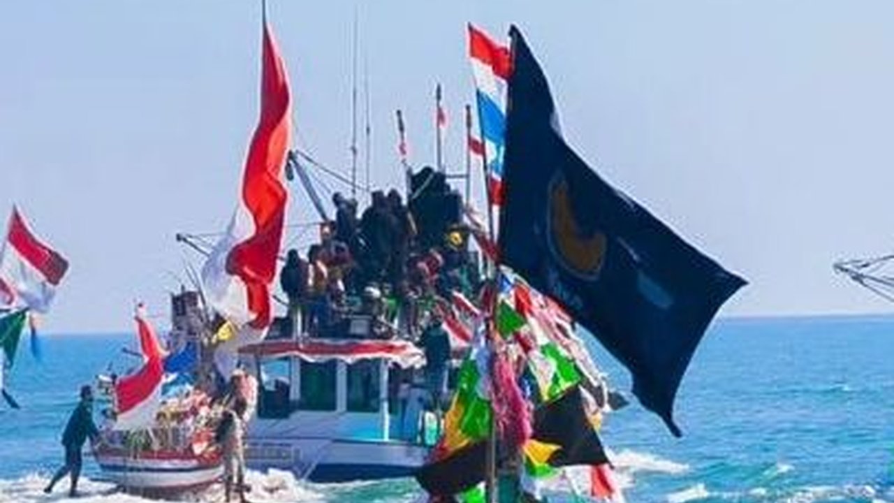 Potret Kemeriahan Tradisi Petik Laut Probolinggo, Dihadiri Ribuan Orang