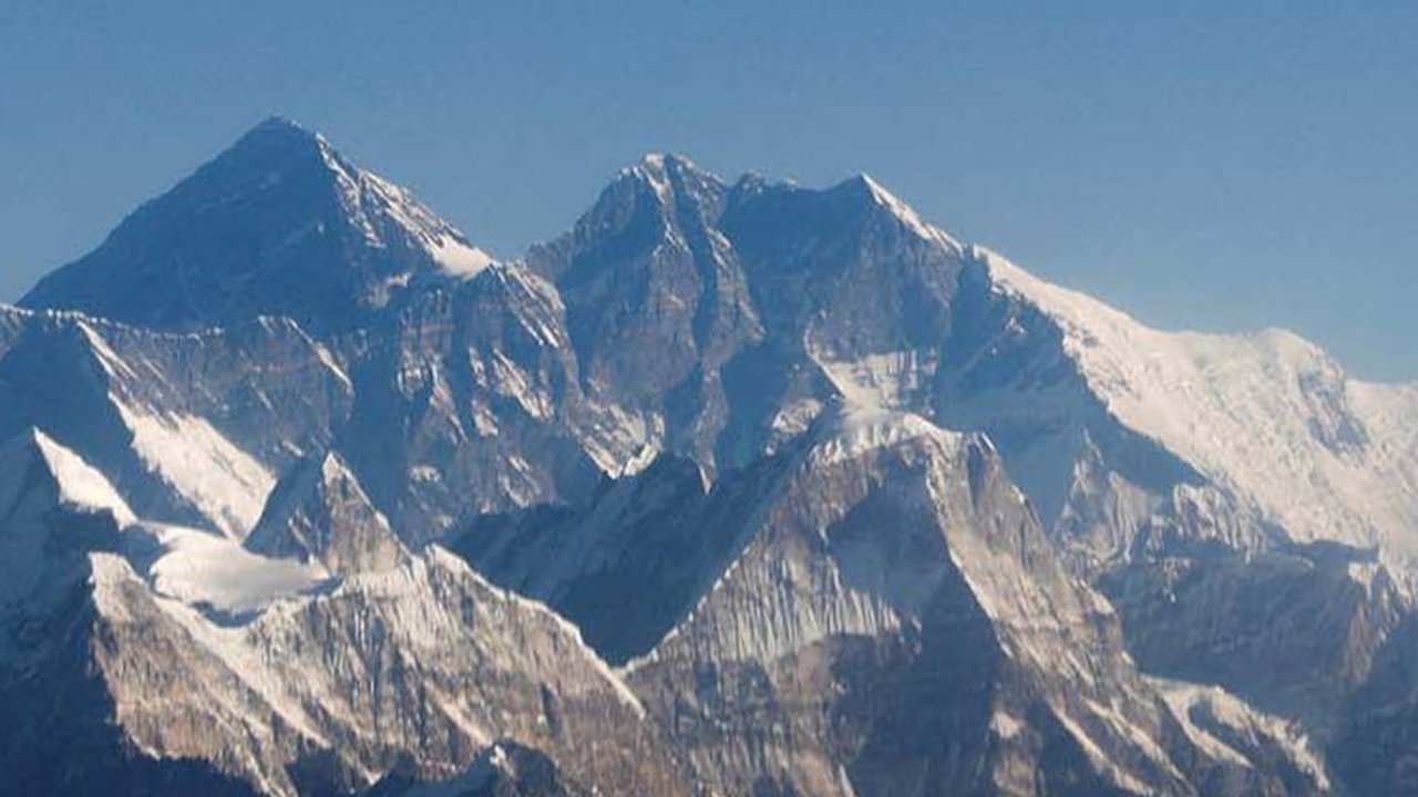 600 Juta Tahun Lalu Gunung Everest adalah Laut, Ini Buktinya