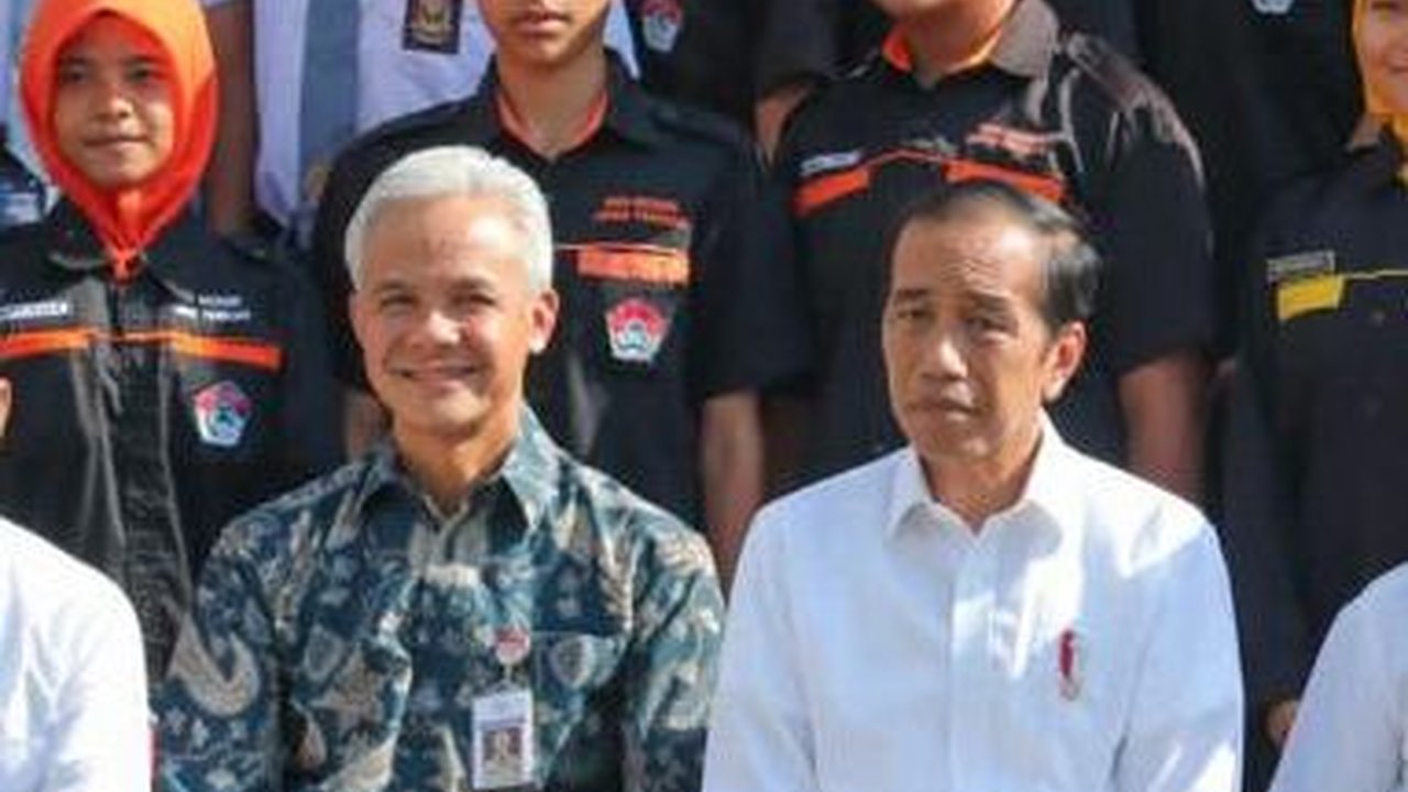 Jokowi Puji Program Ganjar Bangun SMKN Gratis: Mendikbud Datang ke Sini, Perluas ke Provinsi Lain