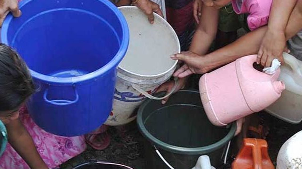 Kekeringan akibat El Nino Picu Krisis Air Bersih di Serang, Pasokan Air Hanya Andalkan 1 Truk Tangki