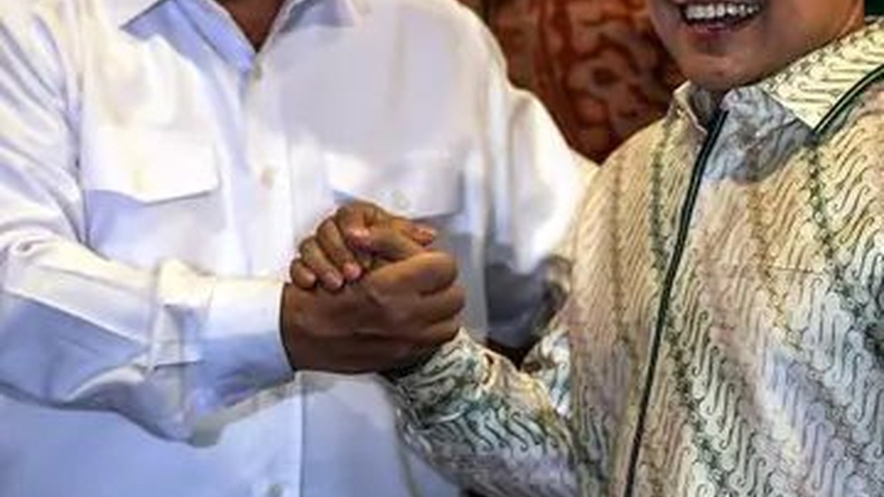 LSI Denny JA: Massa PKB Dukung Prabowo Capres Hanya 40 Persen, Paling Kecil dari Golkar dan PAN