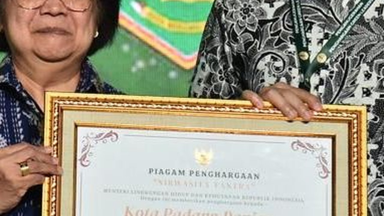 Berturut-turut, Fadly Amran Terima Penghargaan Nirwasita Tantra Dua Kategori