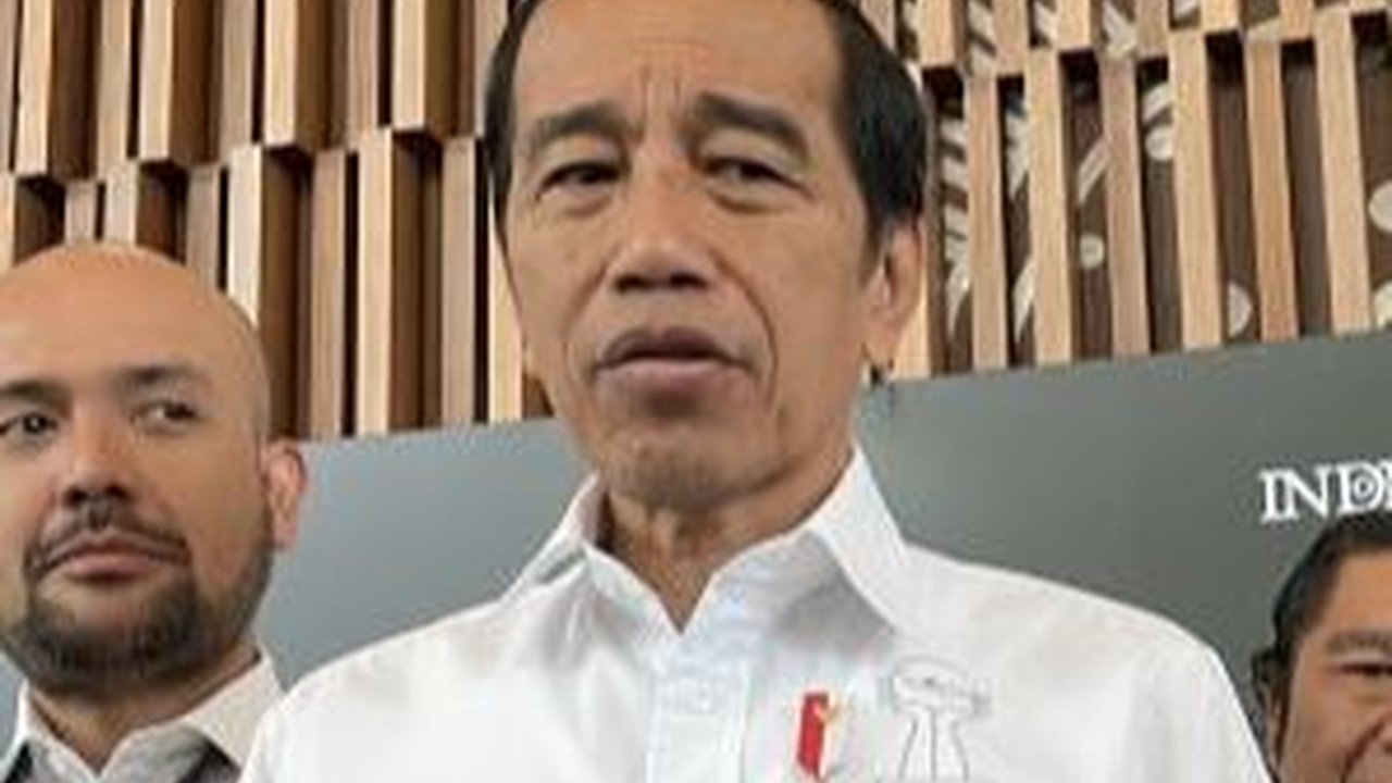 Jokowi Soal LRT Jabodebek Gangguan: Jangan Mengolok-olok, Kalau Kurang ya Perbaiki