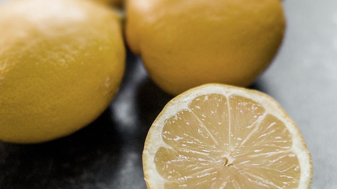 Lemon Bisa Bikin Kurus? Ini Fakta yang Harus Diketahui