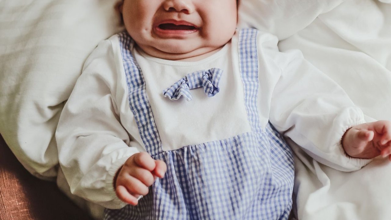 Cara Mengatasi Bayi Rewel Malam Hari Menurut Islam, Orang Tua Wajib Tahu