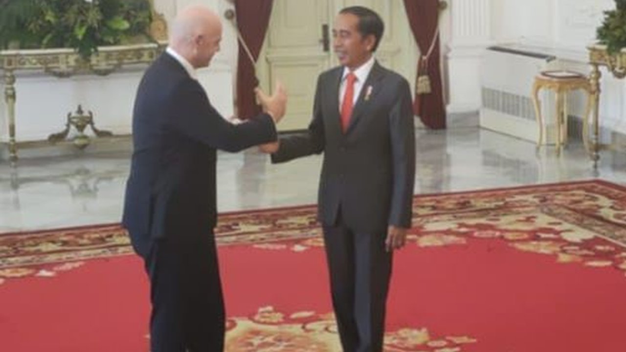 VIDEO: Mahfud Beberkan Alasan Jokowi Beri Gelar Kehormatan ke Presiden FIFA