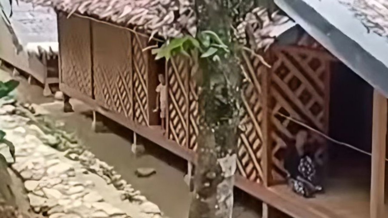 Melihat Uniknya Rumah Warga Baduy, Tidak Ada Kursi sampai Ranjang