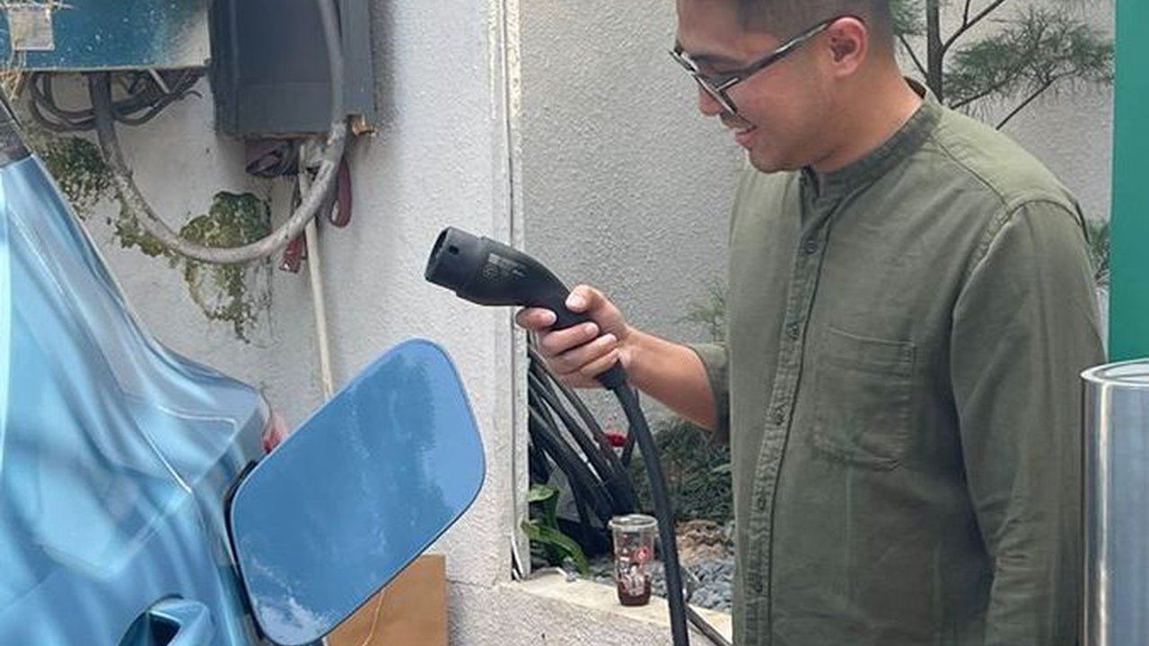 Monitor Status hingga Bayar Charging Mobil Listrik dari Android, Begini Caranya