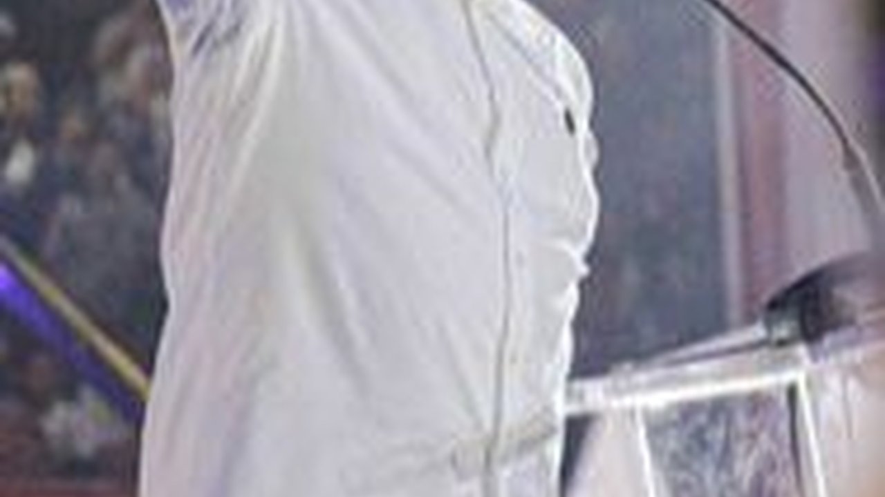 Anies Sindir Pejabat Rangkap Banyak Jabatan: Pemborosan dan Timbulkan Konflik Kepentingan