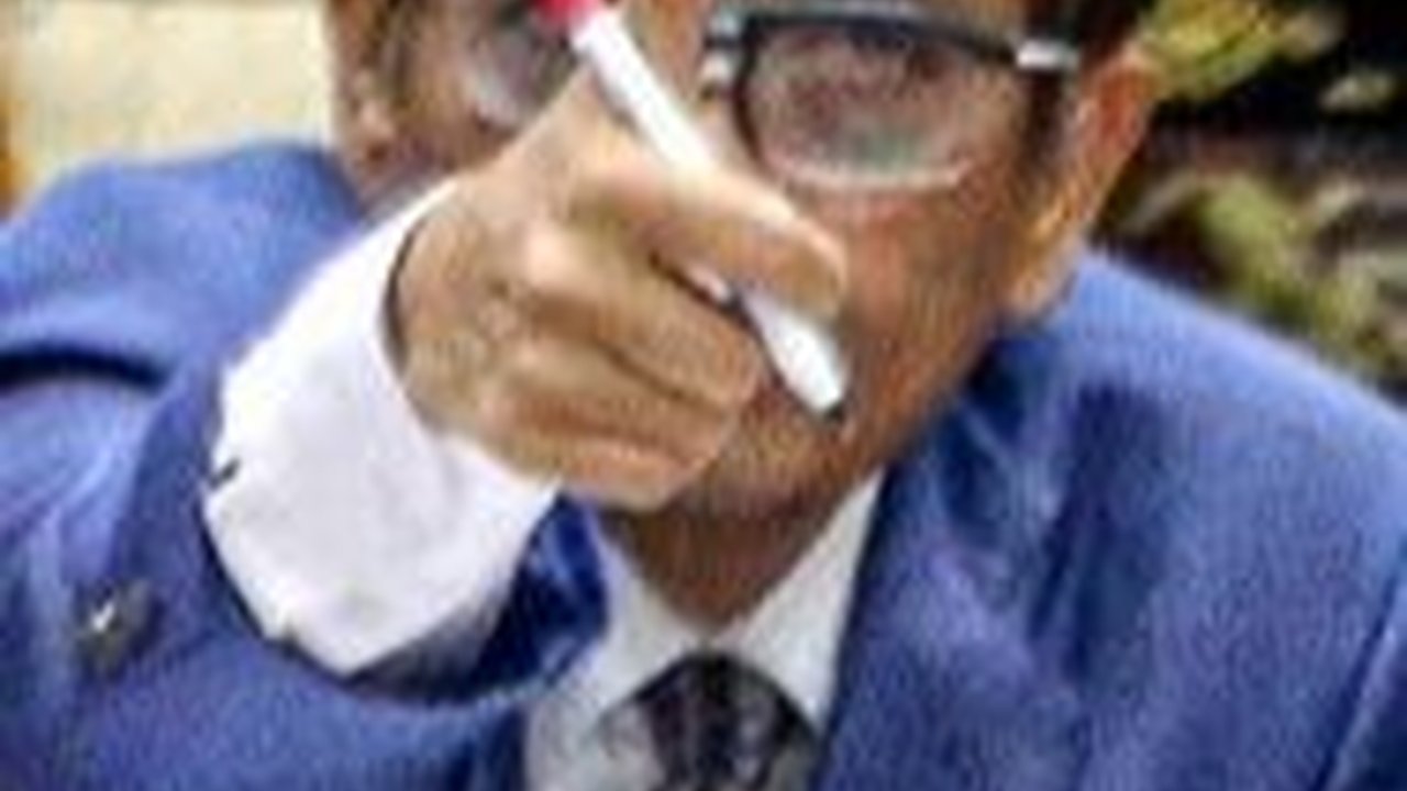 VIDEO: Mahfud MD Titip Pesan Penting ke Santri: Jangan Fanatik Kepada Orang!