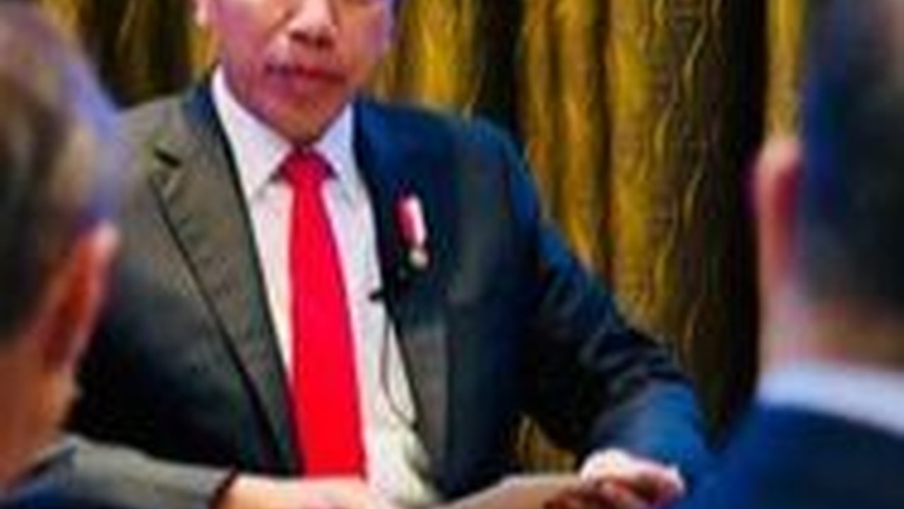 LAWAK Kocak Duet Malih & Bolot Bikin Presiden Jokowi sampai Prabowo Ngakak