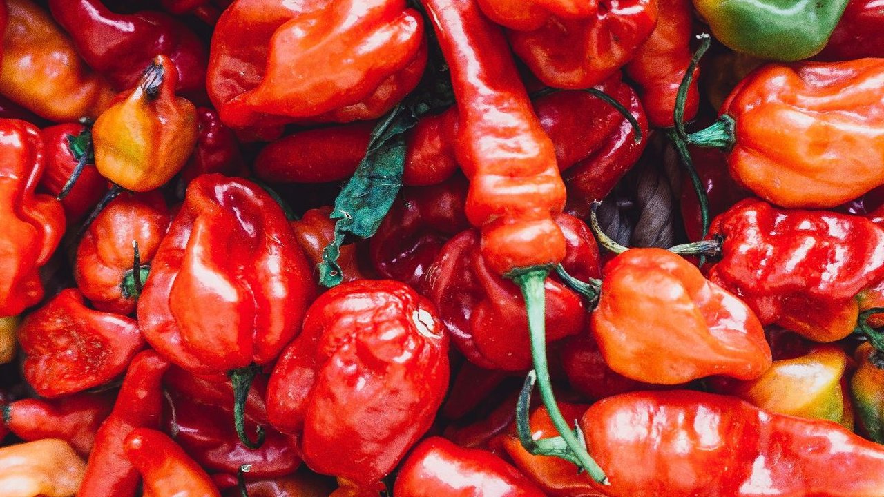 8 Resep Sambal Korek Aneka Kreasi, Bikin Makanan Makin Spesial