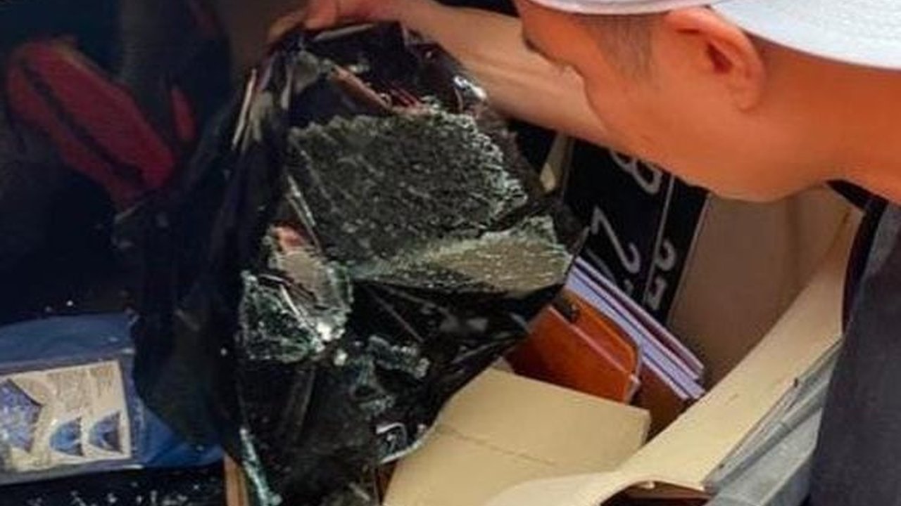 Kantor Baim Wong Kemalingan, Kaca Mobil Dipecah - Rekaman CCTV Diungkap