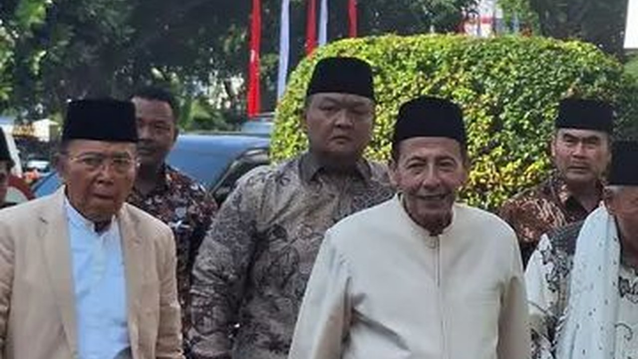 Prabowo dan Habib Luthfi Temui Jokowi di Istana