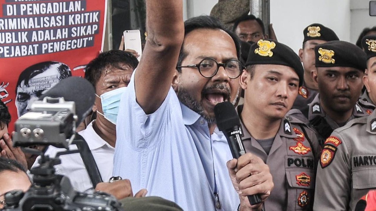 Top News: Haris Azhar Cecar Jenderal Soal Bisnis TNI | Duduk Perkara Mayor Bentak Kasat Reskrim