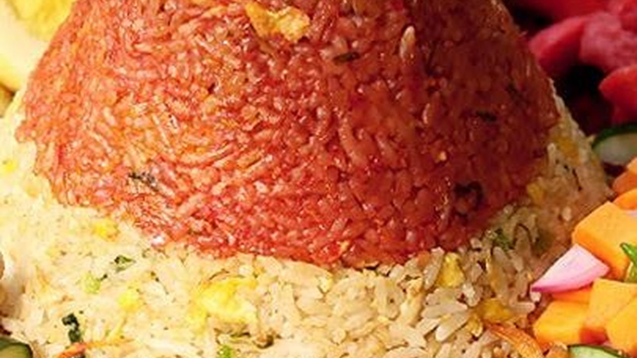 Resep Nasi Goreng Tumpeng Merah Putih ala Devina Hermawan, Cocok Untuk Merayakan HUT RI