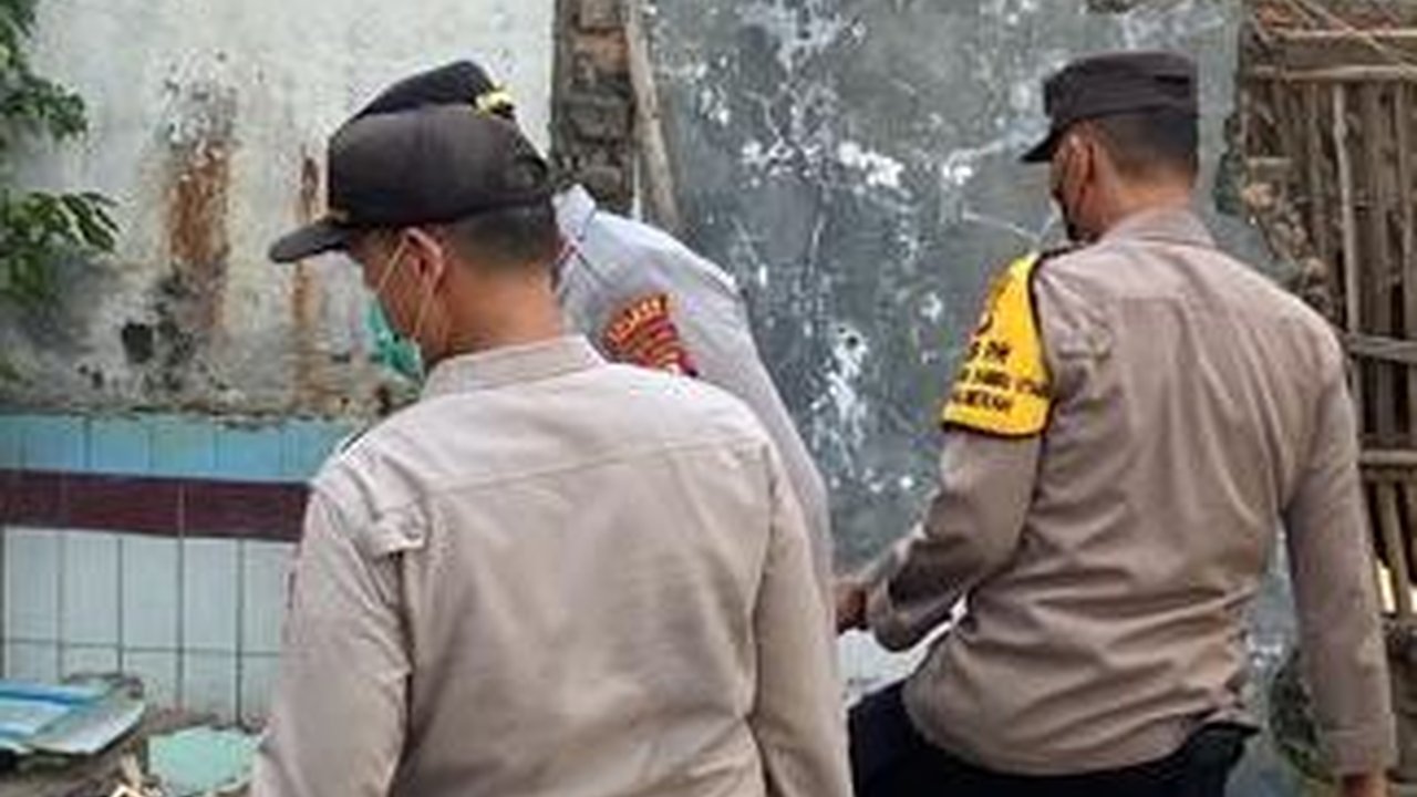 Polisi Obrak-Abrik Kampung Boncos Jakbar, Sabu hingga Senpi Rakitan Disita