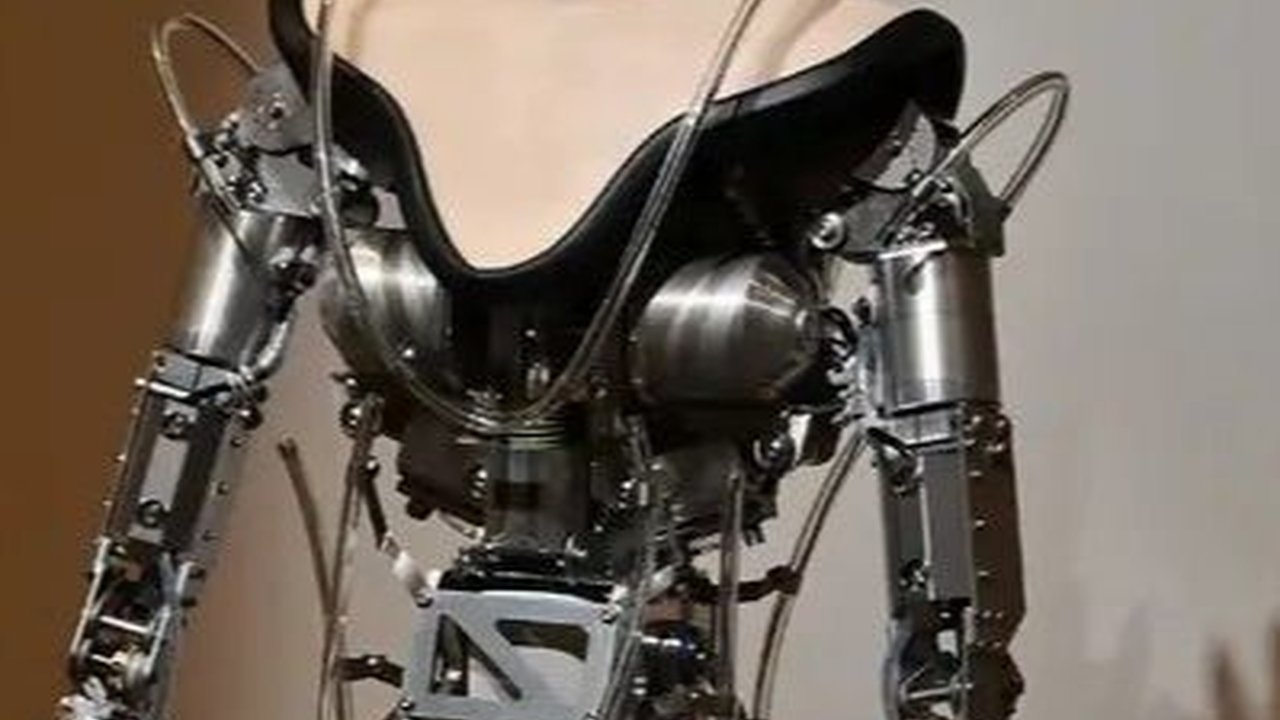 Heboh Rumah Ibadah Ini Gantikan Pemuka Agama Jadi Robot AI, Begini Akibatnya