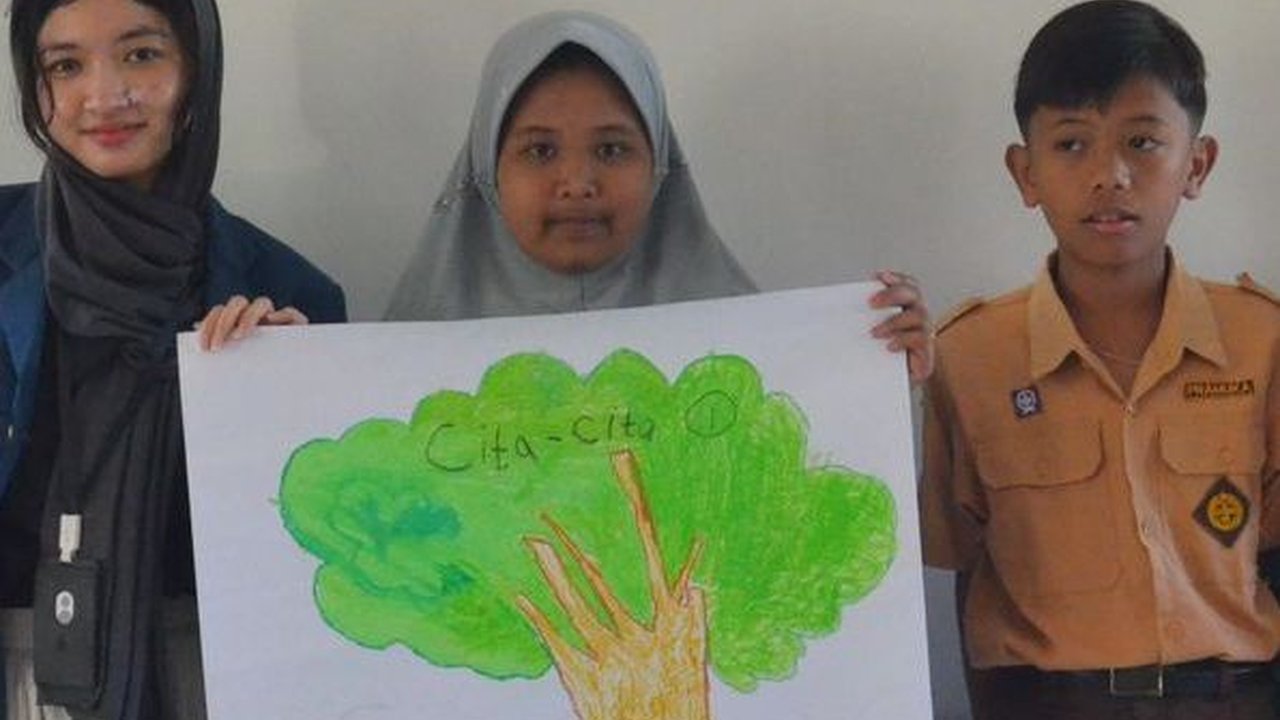 Potret BEM FEB Unair Gelar 'Bina Abdi Desa 2023' Zero to One di Lumajang