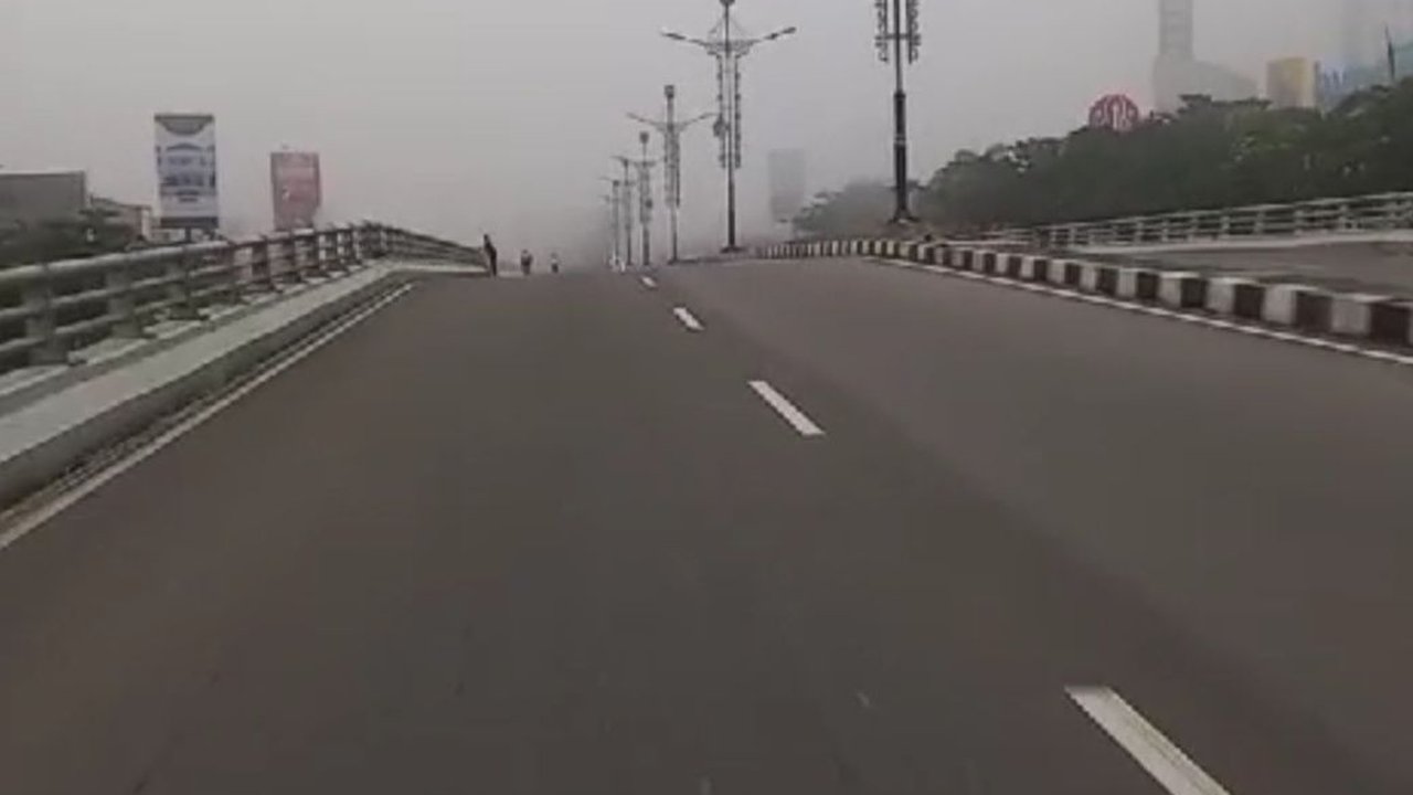 Penyebab Jarak Pandang di Pekanbaru Cuma 200 Meter Hingga Penerbangan Delay