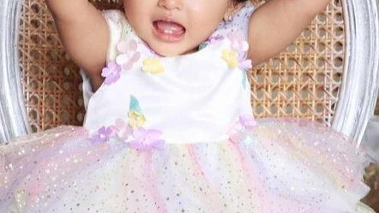 8 Foto Cantik Raya Maryam, Yang Makin Disayang Oleh Syahrini