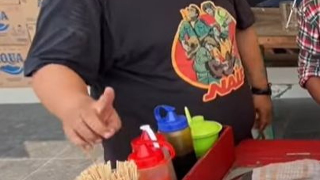 Ingat Hansip Irod Pengawalan Pak RW di Sinetron Dunia Terbalik, Begini Kabarnya Jualan Bakso Pentol