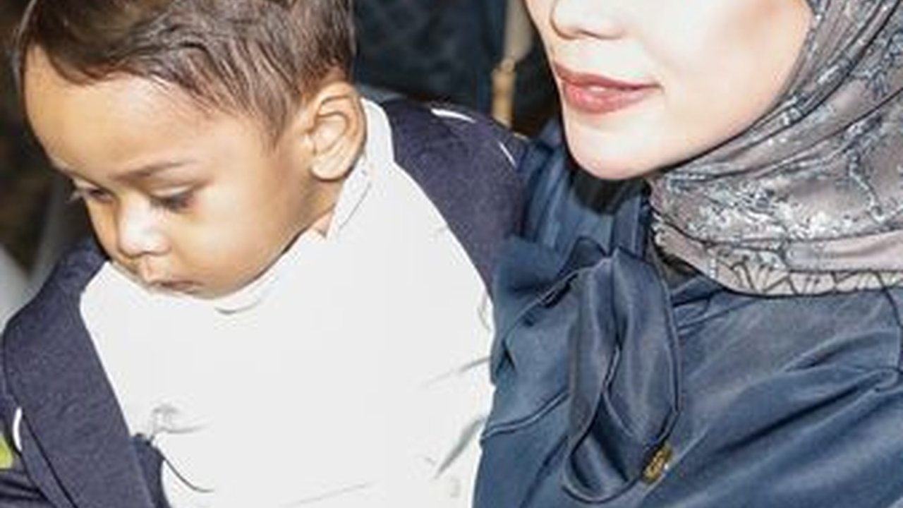 Hadir di Acara 7 Bulanan Aurel Hermansyah, Lesti Datang Tanpa Ditemani Rizky Billar