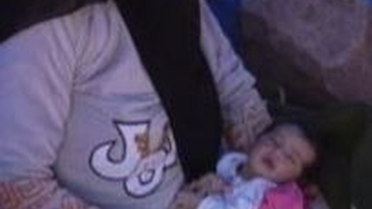 Lahir ke Dunia Disambut Gempa Dahsyat, Bayi Mungil Ini Terpaksa Tinggal di Tenda