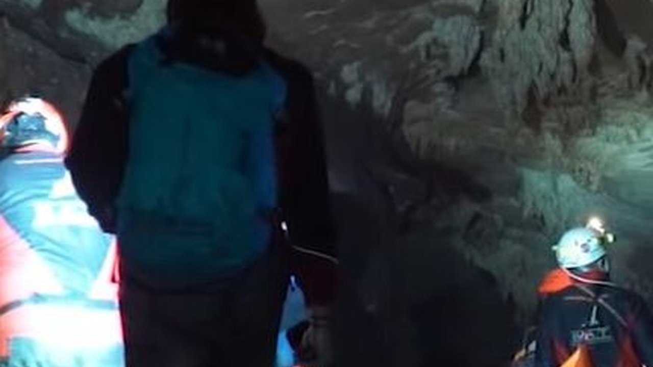 Melihat Cantiknya Goa Buniayu di Sukabumi, Wisata Asyik untuk Uji Adrenalin