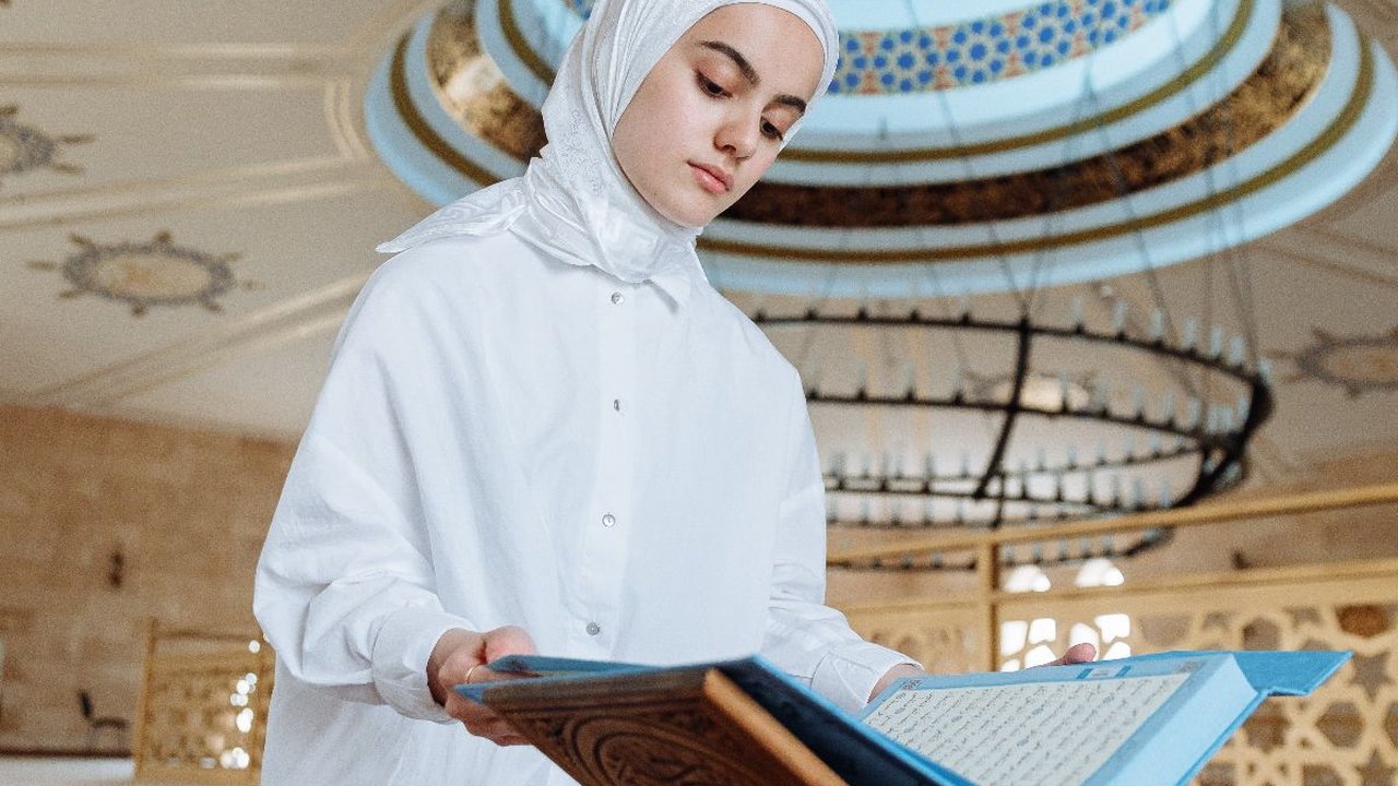 Doa Membuka Aura Wajah dan Artinya, Perlu Diamalkan