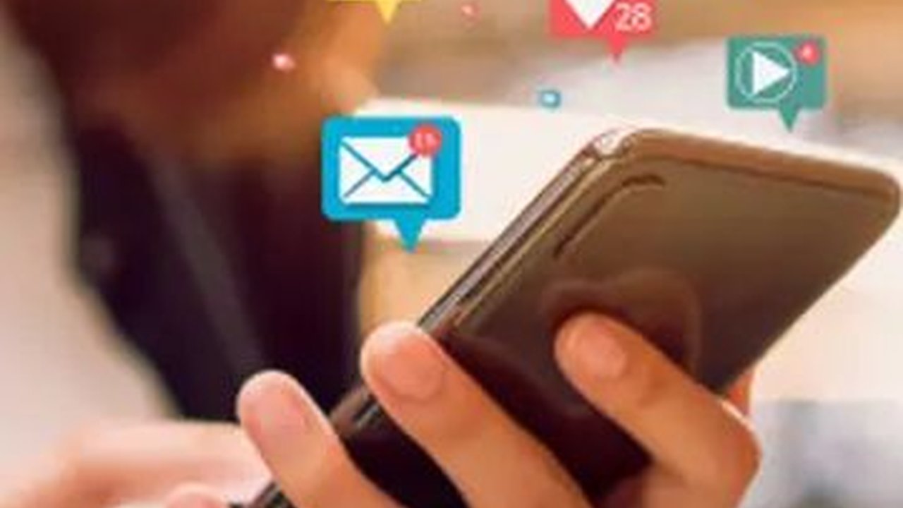 Masyarakat Diajarkan Cari Cuan Lewat Media Sosial, Bagaimana Caranya?