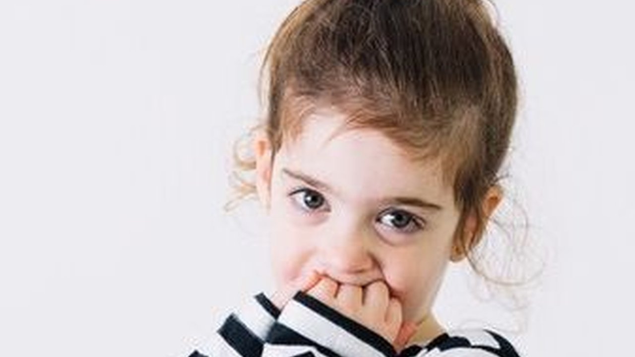 Gunakan Cara dan Bahan Ini Untuk Redakan Sariawan Pada Si Kecil