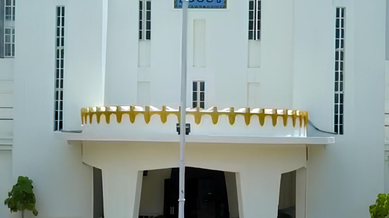 Melihat Uniknya Arsitektur Gedung Balai Kota Cirebon, Bentuknya Mirip Anjungan Kapal