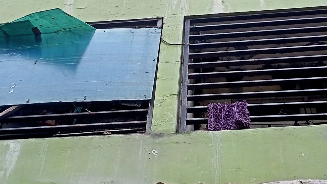 Cerita Dinding Rapuh Rusun Marunda