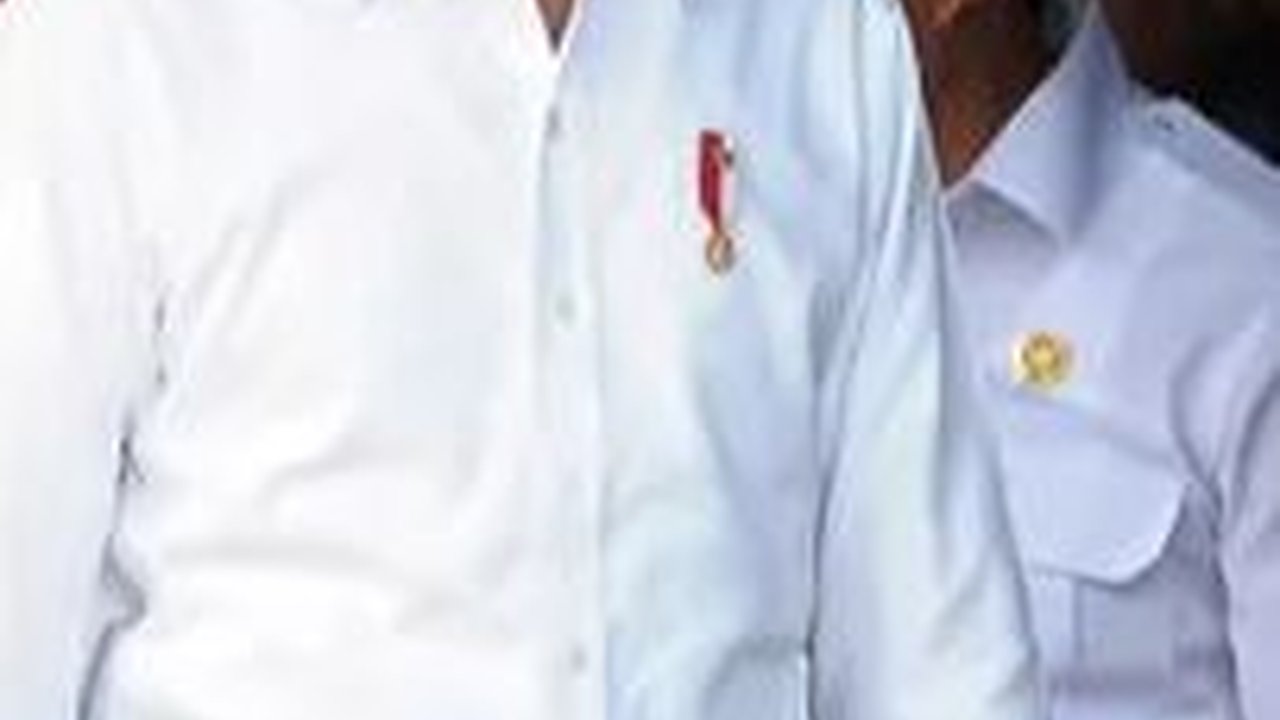 Harga Beras Masih Tinggi, Jokowi Minta Bulog Gelar Operasi Pasar di Ritel Hingga Grosir