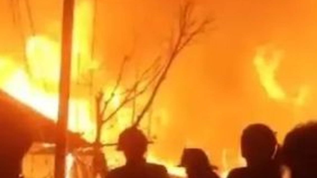 Cek Fakta: Korban Tewas Terpanggang Dalam Kebakaran Hebat di Palangkaraya
