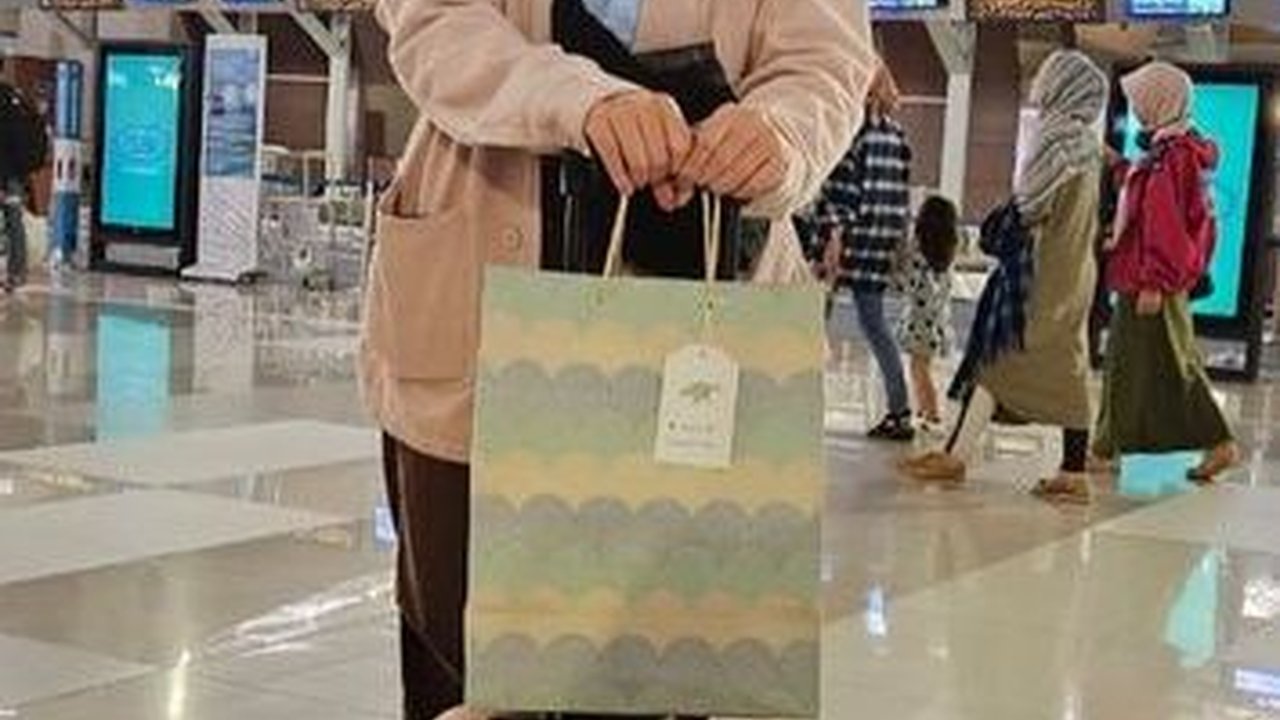 Penuh Haru, Intip Deretan Potret Camillia Azzahra Putri Ridwan Kamil Berangkat  Melanjutkan Kuliah di Inggris