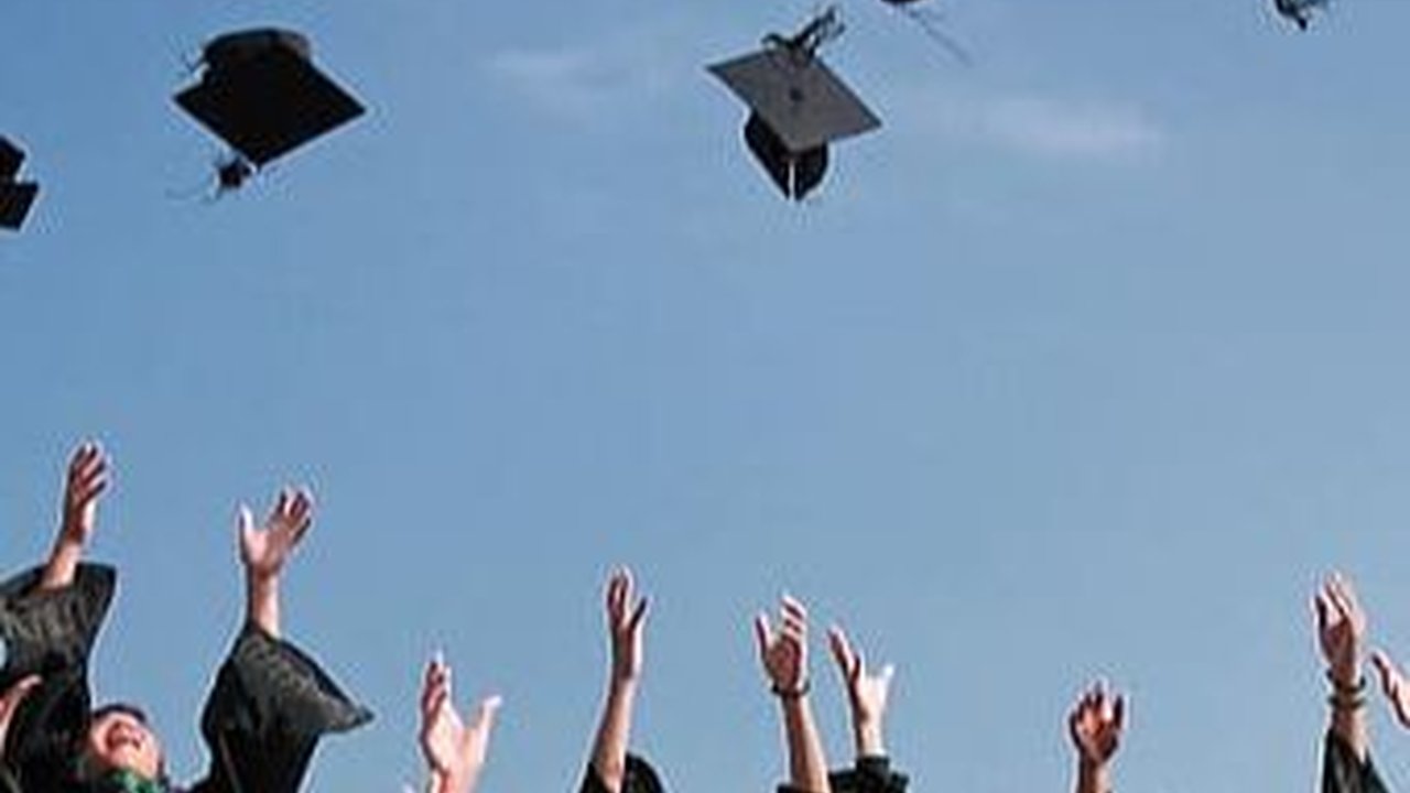 40 Ucapan Wisuda Bahasa Inggris dan Artinya, Bentuk Apresiasi dan Harapan