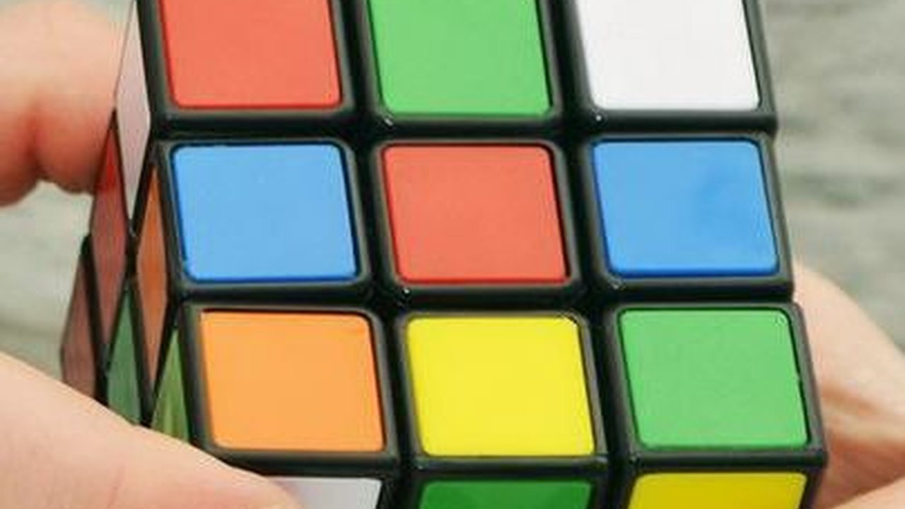 Rumus Rubik 3x3 Bagi Pemula yang Mudah & Cepat, Lengkap Beserta Gambarnya