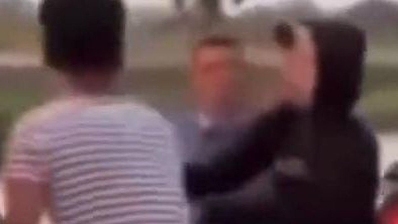 Emosi Dilarang Ikut Touring, Anak Hajar Ayahnya Sampai Sempoyongan