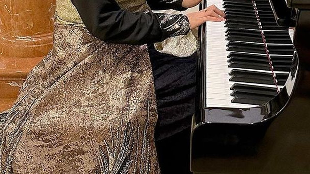 Simon Cowell Ungkap Karir Jangka Panjang yang Cocok untuk Putri Ariani