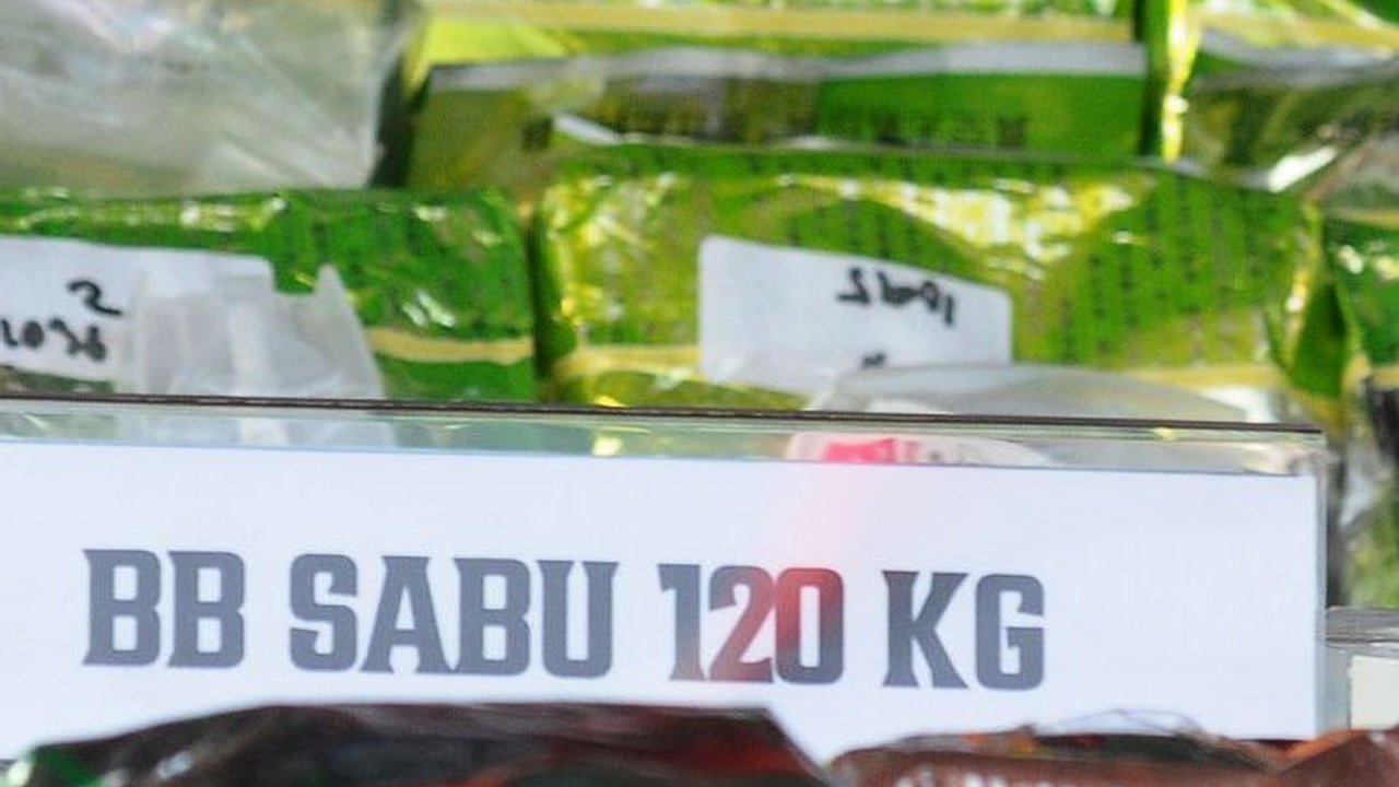 Polisi Ringkus Ayah Tersangka Sindikat Narkoba Internasional Fredy Pratama