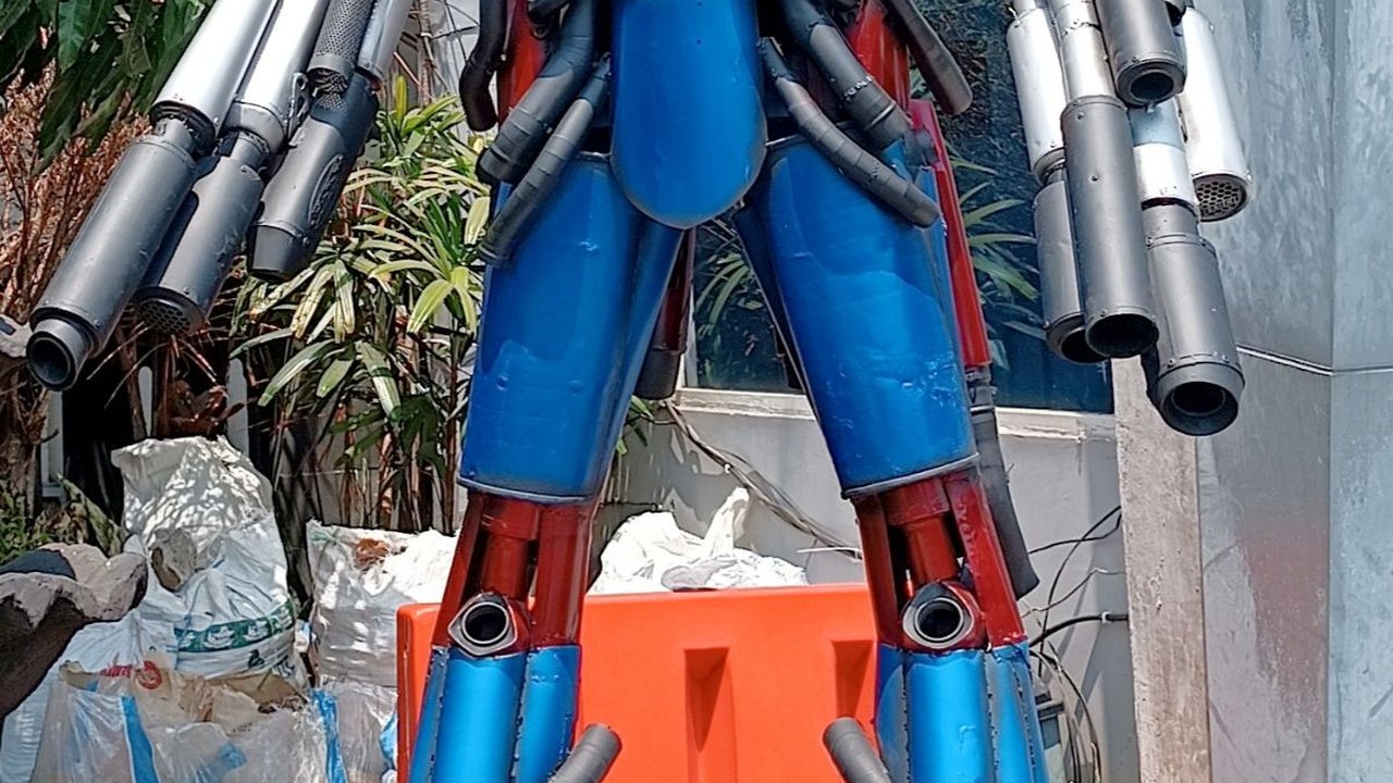 210 Knalpot Brong Sitaan Polisi di Malang Disulap Jadi Optimus Prime